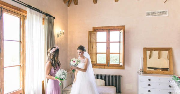 ¡9 cosas que cambian cuando tu mejor amigo se compromete y se casa!